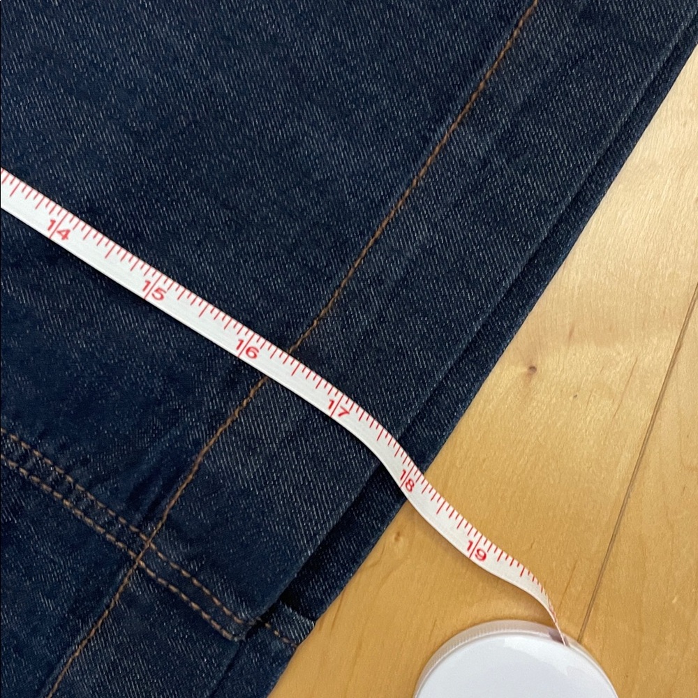 Loft size 2 Classic Denim Skirt - Picture 4 of 6